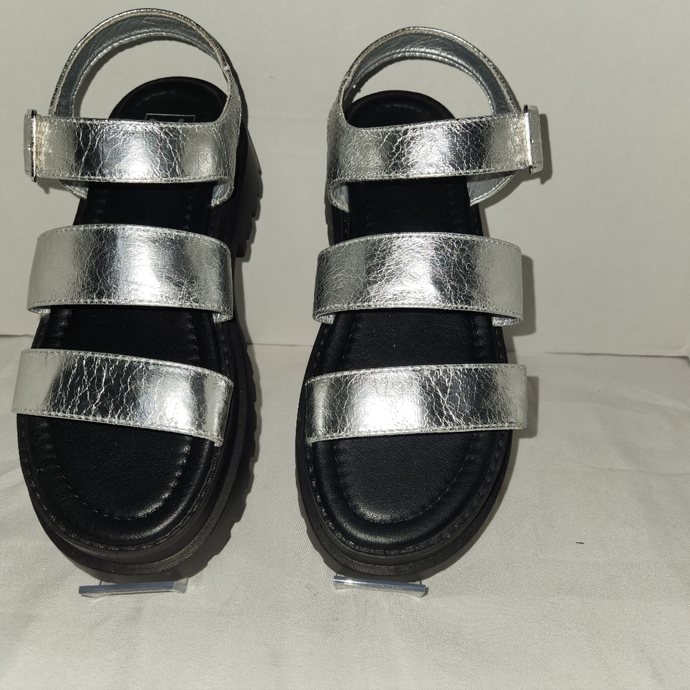 Dirty Laundry Silver Lug Sole Sandals